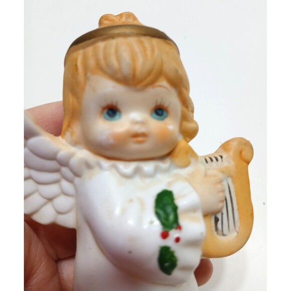 Homco Vintage Angel With Harp Holly Berries 4 Inches Tall Christmas Innocence - Picture 7 of 9
